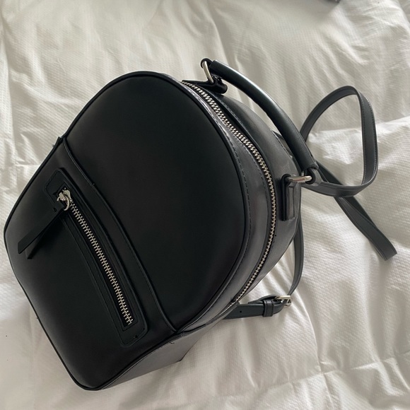 F21 Mini Backpack - Picture 2 of 3